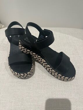 Sorel Black Platform Espadrille Sandals with Braided Rope Sole